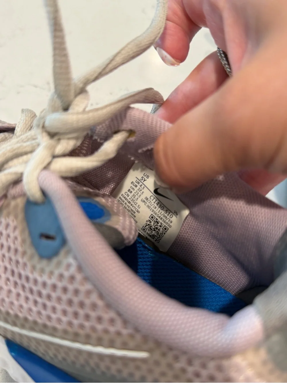 Nike Kids Light Pink and Blue Mesh Sneakers